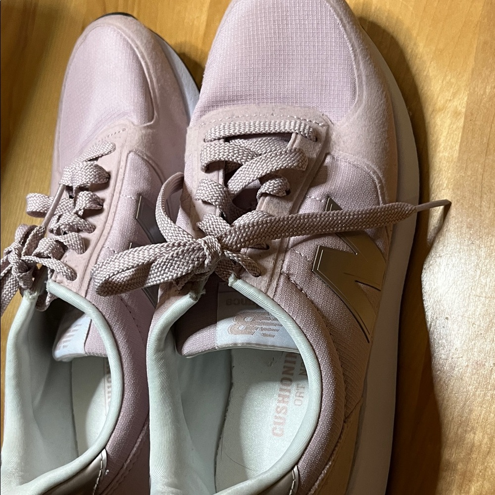 New Balance Women's Light Pink Sneakers - Picture 2 of 7